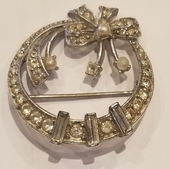 Vintage Brass and Bedazzled Brooches (Multiple Options) - Picture 3 of 16